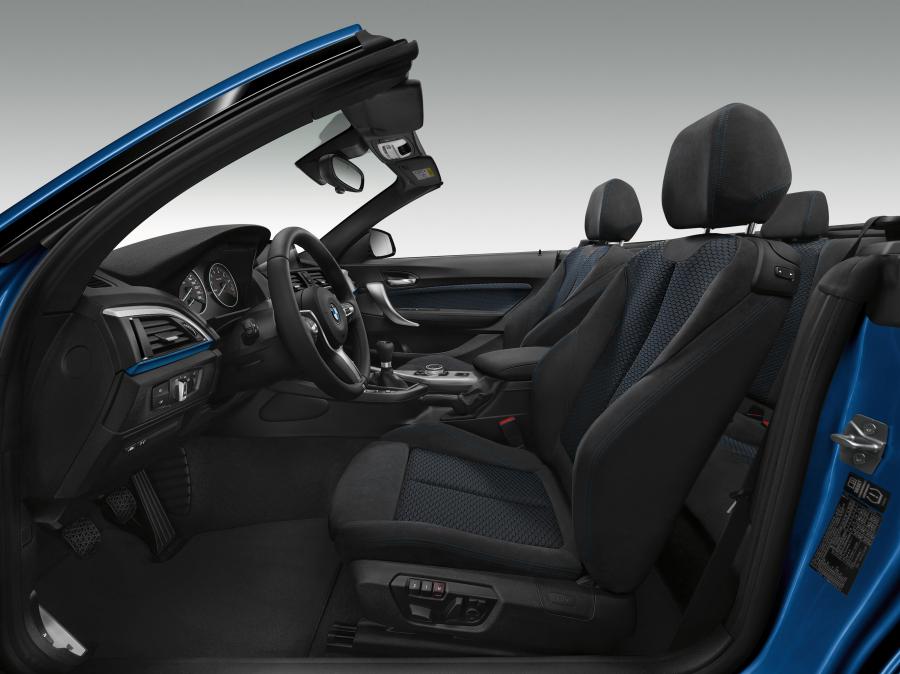  BMW M235i Convertible 2014 года  (фото 4 из 28)